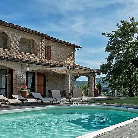 Villa Querce Sleeps 9 Pool Wifi Valtopina