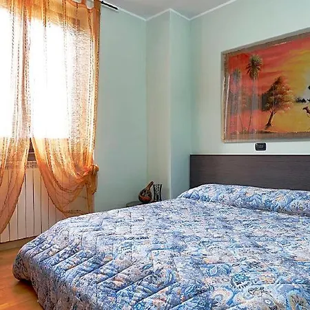 Querce Sleeps 9 Pool Wifi Valtopina