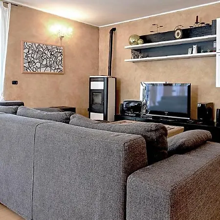 Villa Querce Sleeps 9 Pool Wifi Valtopina